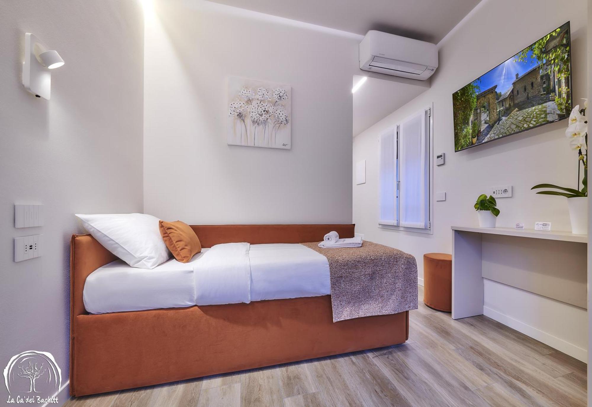 Foresteria Guesthouse Ca' Dei Bachitt Лиерна Екстериор снимка