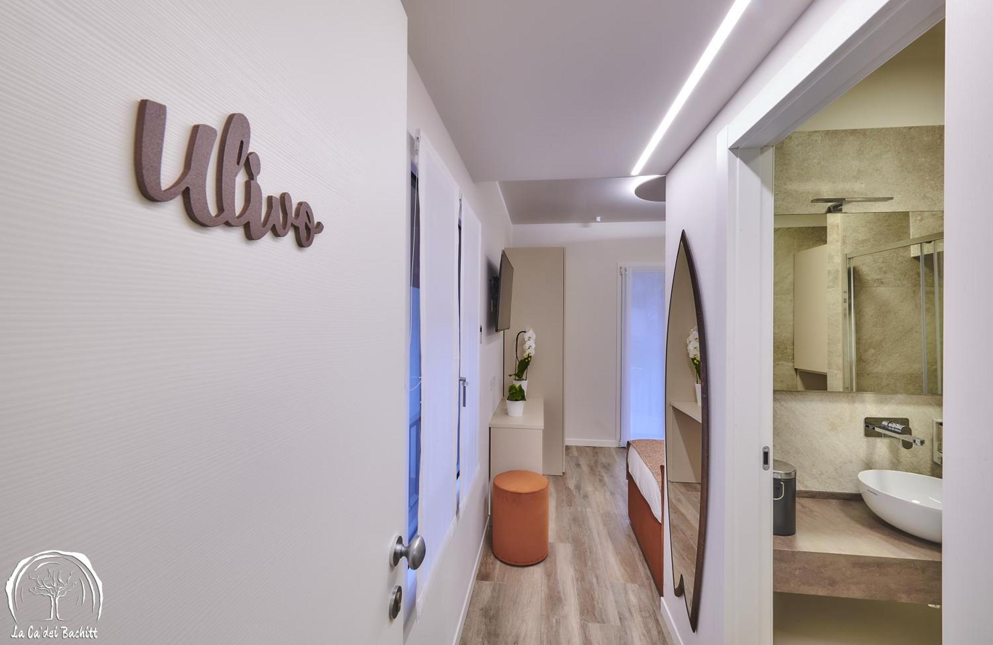 Foresteria Guesthouse Ca' Dei Bachitt Лиерна Екстериор снимка