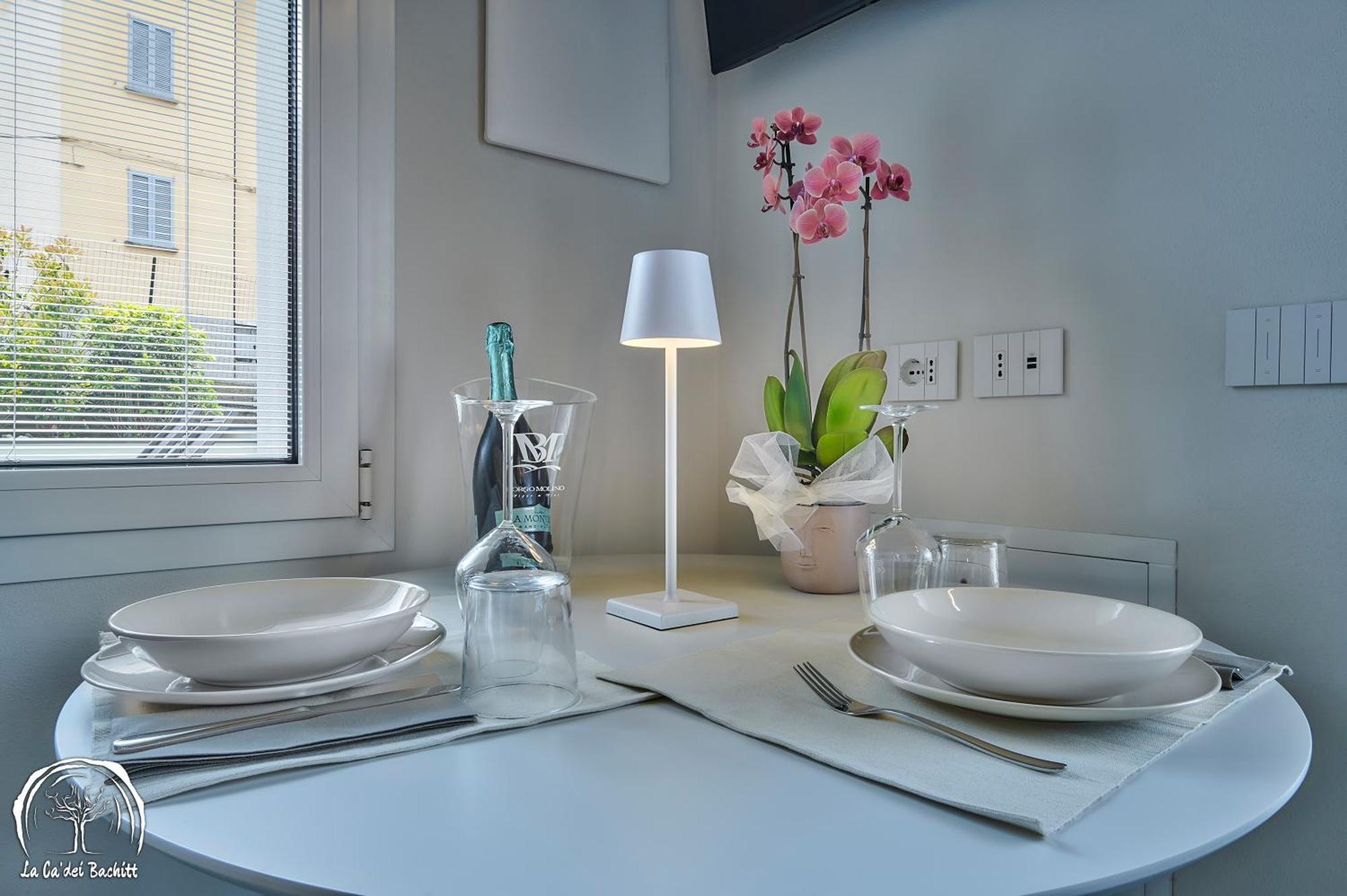 Foresteria Guesthouse Ca' Dei Bachitt Лиерна Екстериор снимка